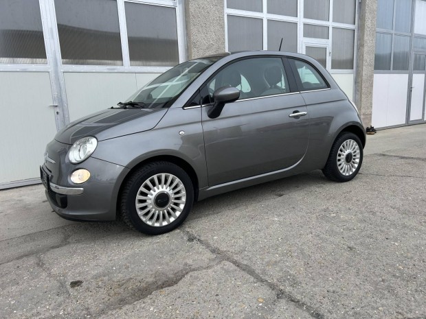 Fiat 500 1.2 8V Lounge Panor�ma/Alufelni