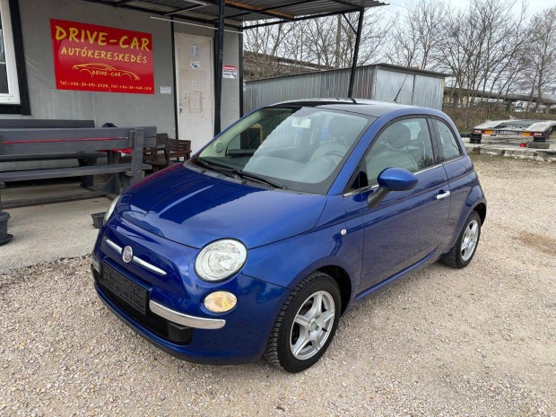 Fiat 500 1.2 8V Lounge Panor�matet�.Kev�s km