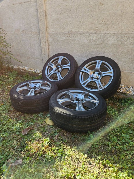 Fiat 500/Alfa Romeo Mito alufelni nyri gumival (4x98) 195/55 R16