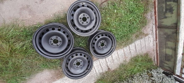Fiat 500 Doblo Scudo Tipo Lemezfelni Acélfelni Felni 15