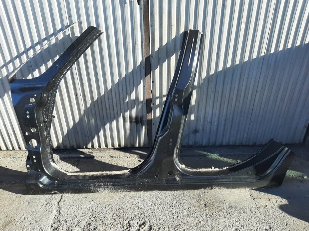 Fiat 500 L k�sz�b, oldalkeret