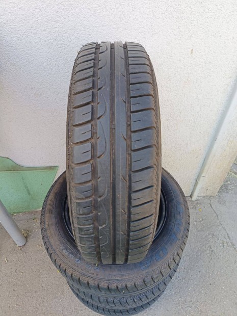 Fiat 500, panda, gyári 14" lemezfelni Fulda 2020-as gumival
