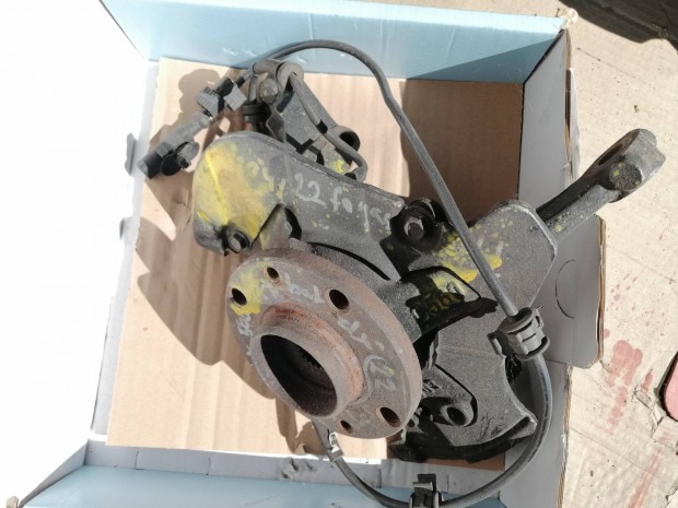 Fiat 500 bal els csonkllvny