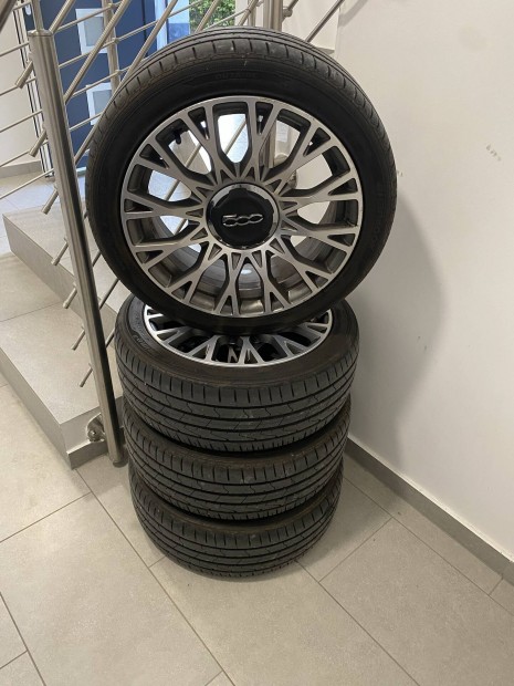 Fiat 500 gyári alufelni szett Újszerű