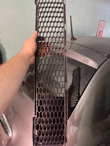 Fiat 500 gyári hűtőrács