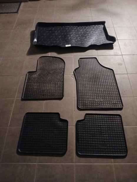 Fiat 500 gyri mret gumisznyeg szett csomagtr tlcval