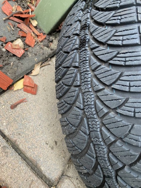 Fiat 500 téligumi garnitúra 175/65 R14