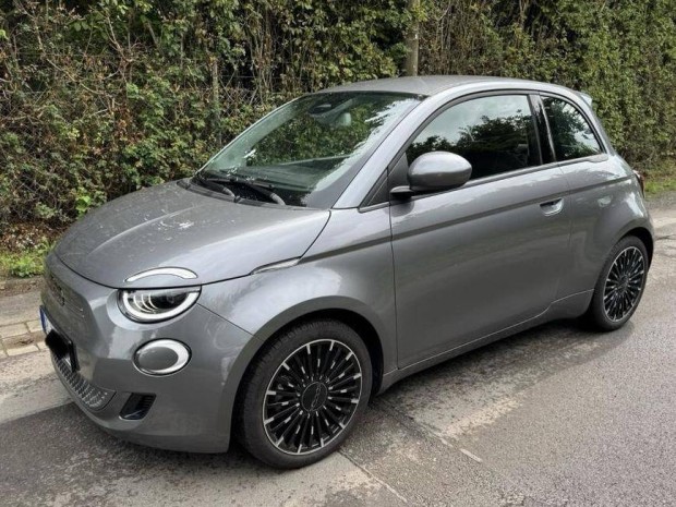 Fiat 500e Icon 42kWh (Automata) 1 kézből Sérülé...