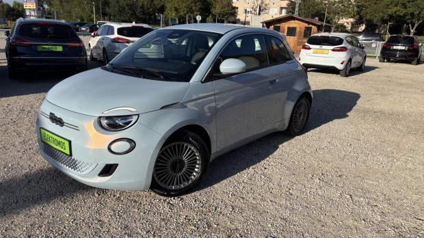Fiat 500e l'Ungheria 42kWh (Automata) Navi. CAR...