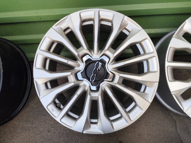 Fiat 500x gyári alufelni 5x110 17" Jeep renegade