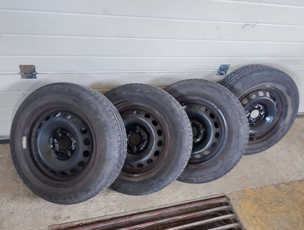 Fiat/Alfa/Lancia lemezfelni 14" Firestone nyrigumival