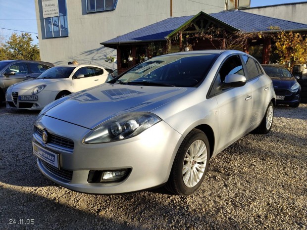 Fiat Bravo 1.4 16V Dynamic 92.936- Km Bemutat...