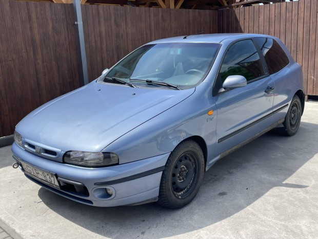 Fiat Bravo 1.6 100 16V SX Klíma. Szervo. Érdeme...