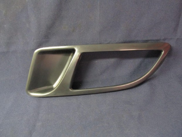 Fiat Bravo 2007-2014 utángyártott új bal első ködlámpa keret