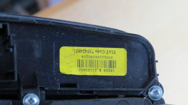 Fiat Bravo II 2 középkonzol