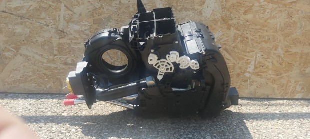 Fiat Bravo gyári új manuális fűtésőbox 77365015