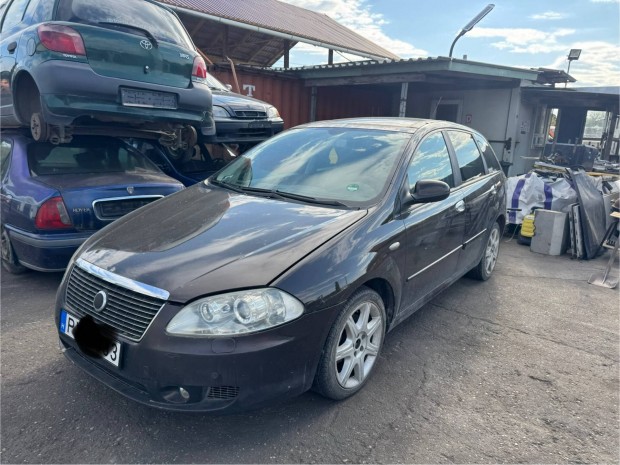 Fiat Croma bontott alkatrészek