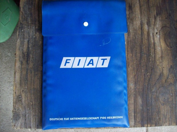 Fiat Croma k�nyv elad�