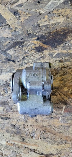 Fiat DUCATO Citroen JUMPER Iveco DAILY 3.0 SZERV� szerv�szivatty� 3929