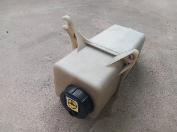 Fiat DUCATO Citroen JUMPER Peugeot BOXER 06- Szerv�olaj tart�ly 0157