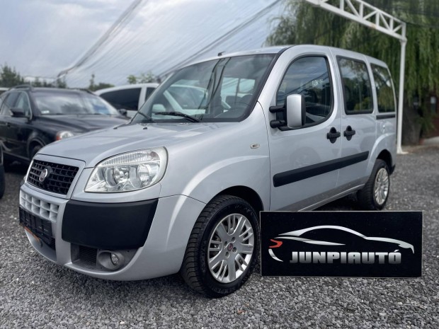 Fiat Doblo 1.4 Megkímélt tágas egyterű vonóhoro...
