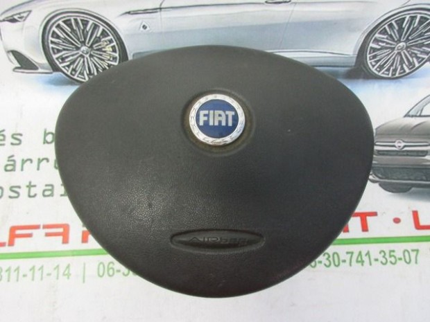 Fiat Doblo 2000-2009 szrke szn,  kk emblms kormnylgzsk