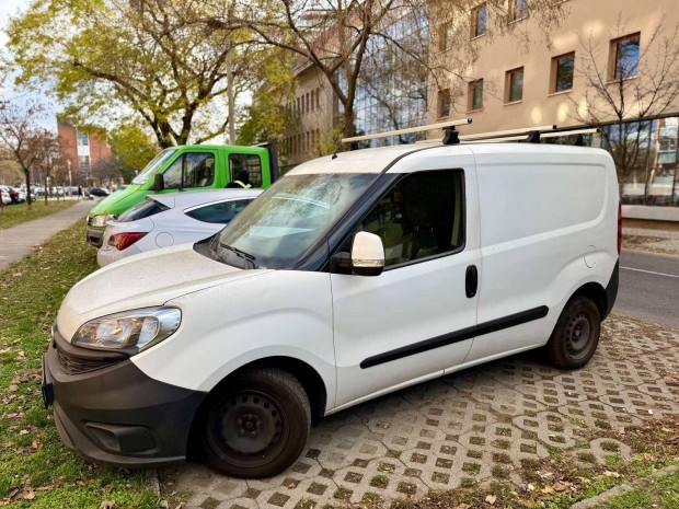 Fiat Doblo Cargo 1.3 Mjet SX elad