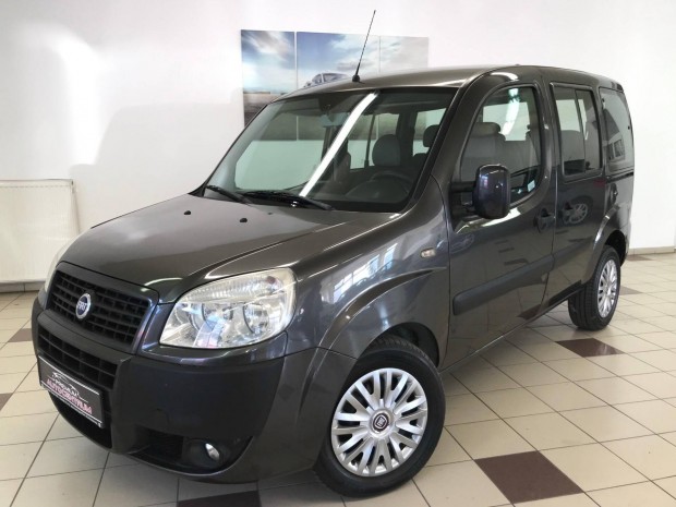 Fiat Doblo Dobló Panorama 1.3 JTD Family (7 sze...