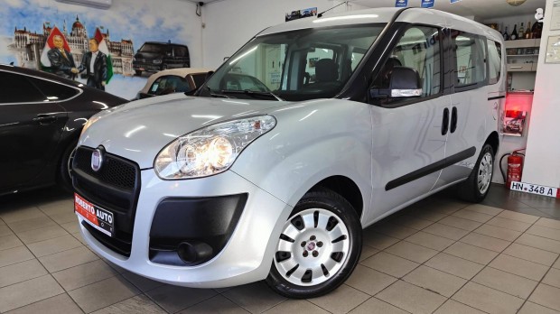 Fiat Doblo Dobló Panorama 1.4 16V Active Friss...
