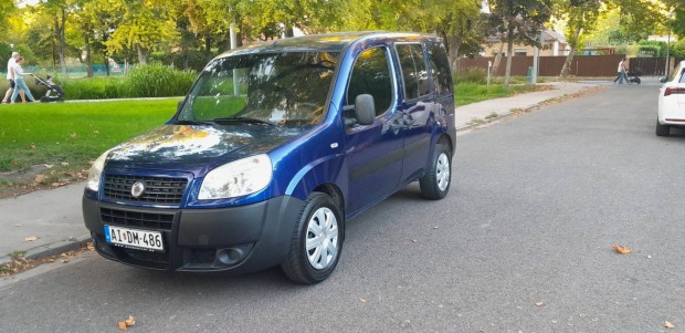 Fiat Doblo Dobló Panorama 1.4 8V Active 110 eze...