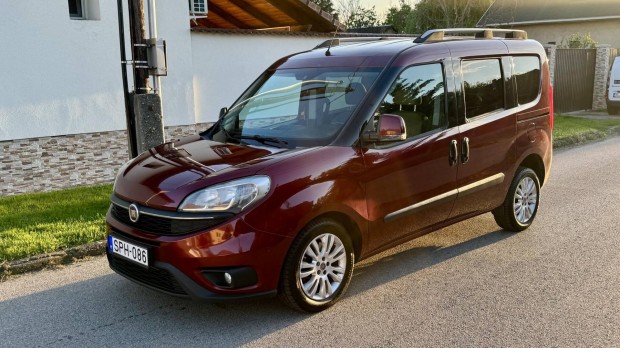 Fiat Doblo Dobló Panorama 1.6 16V Mjet Trekking E6