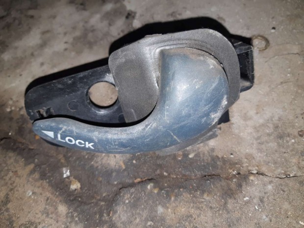 Fiat Doblo Jobb Tol�ajt� Bels� Kilincs