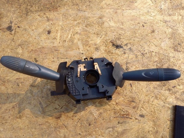 Fiat Doblo (2000-2006)  Korm�nykapcsol�