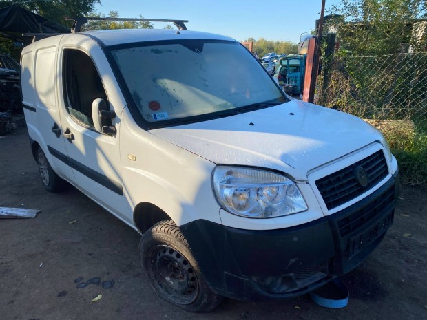 Fiat Doblo (2006) 1.6i 182B6000 Alkatrszek #K/27