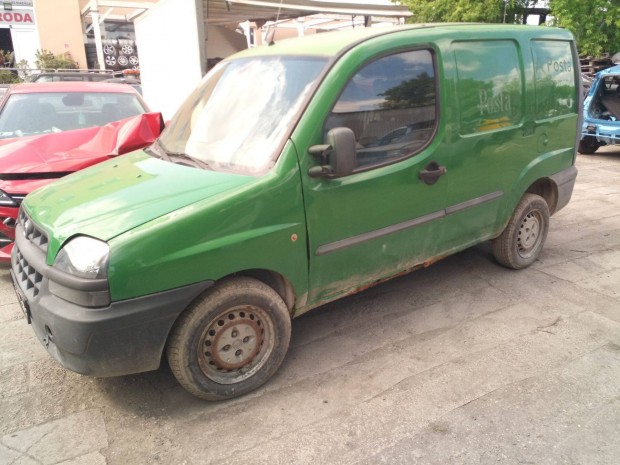 Fiat Doblo bontás, motor és alkatrészei, fűzött blokk, hengerfej