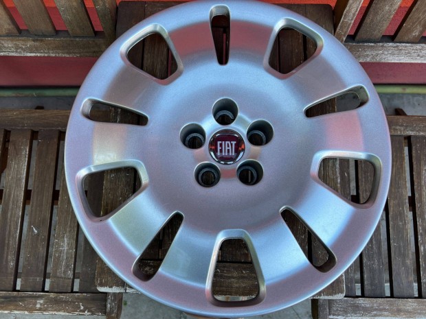 Fiat Doblo gy�ri d�szt�rcsa szett (2009-2022 16"-os)