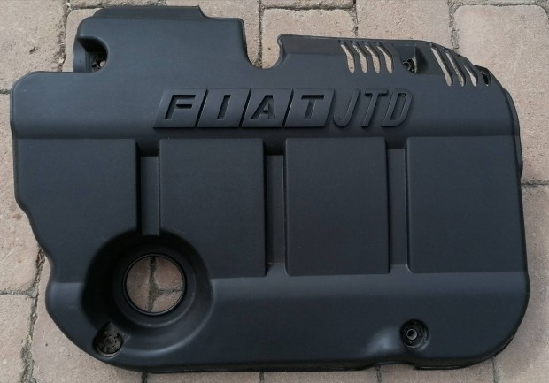 Fiat Doblo gyri motorburkolat motor vd takar burkolat