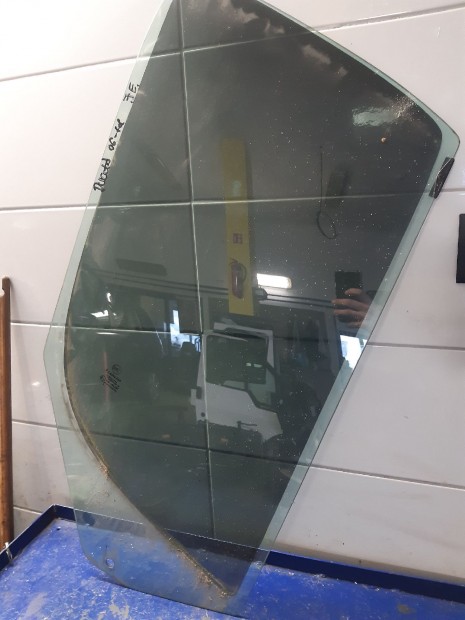 Fiat Ducato III 06-14 Jobb Els� Lej�r� Ablak�veg