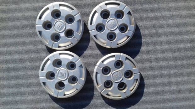 Fiat Ducato dsztrcsa 15 colos felnihez
