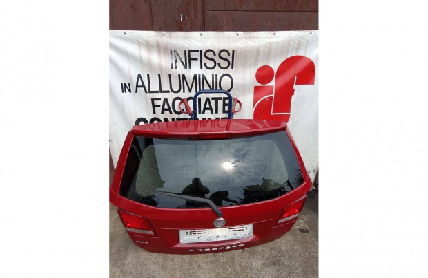 Fiat Freemont csomagtr ajt