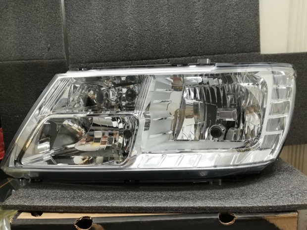 Fiat Freemont fnyszr bal 2011 -> (H11/HB3)