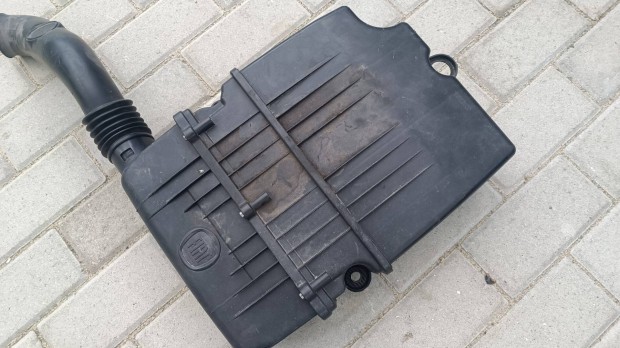 Fiat Grande Punto Evo 1.2 1.4 8v levegőszűrő ház légszűrőház 51773400