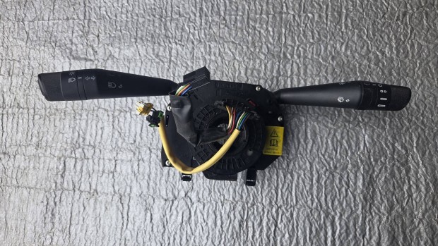 Fiat Grande Punto Evo Punto gy�ri korm�nykapcsol� bajuszkapcsol� 