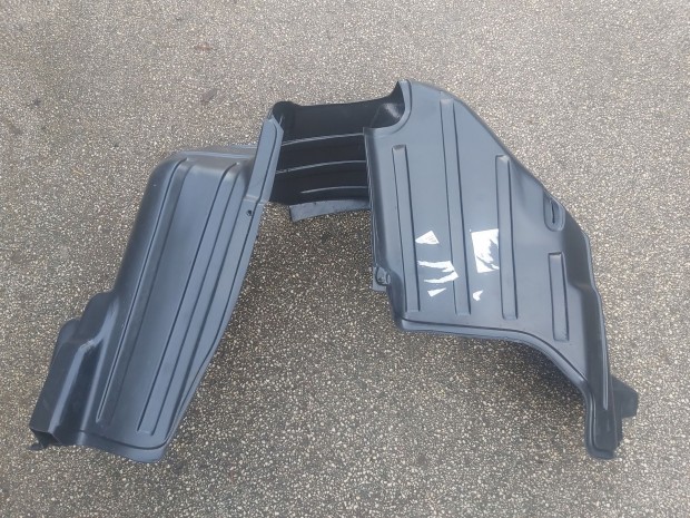 Fiat Grande Punto Utángyártott új bal hátsó kerékjárati dobbetét