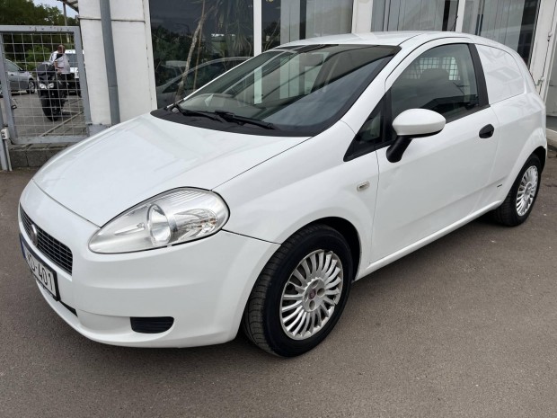 Fiat Grande Punto Van 1.3 Multijet 2 v friss m...