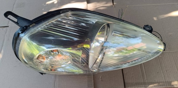 Fiat Grande Punto első fényszóró