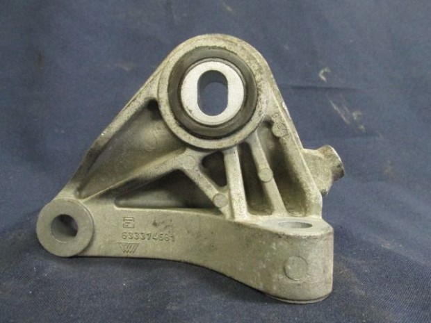 Fiat Grande Punto és Alfa Romeo Mito 55700657 számú alsó kitámasztó
