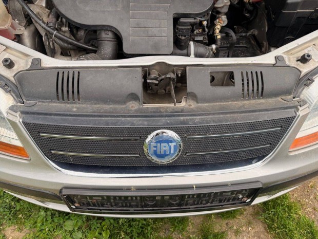 Fiat Idea 1.3 JTD 51KW díszrács