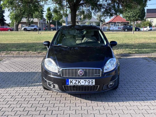 Fiat Linea 1.3 Mjet 16V Emotion
