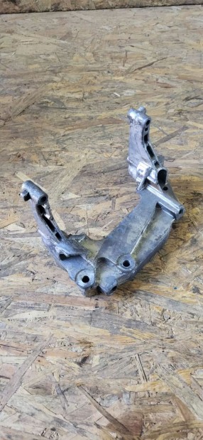 Fiat PUNTO Opel CORSA 03- Motortart�bak motortart� bak konzol 4145